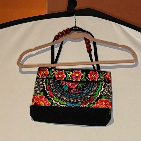 Small Embroidered Handbag - Picture 5 of 5
